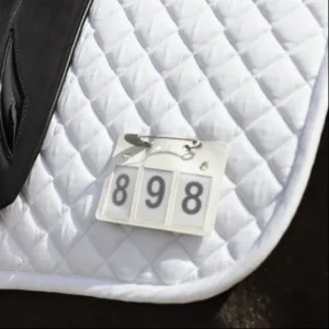 Hovedbilde KL Maddie Ekvipasjenummer Hvit